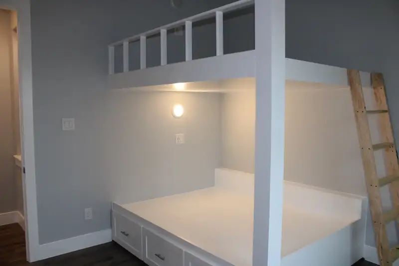 31 Laguna living space